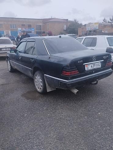 outback 2017: Mercedes-Benz W124: 1992 г., 2 л, Механика, Бензин, Седан — 2