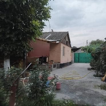 дом жаны жер: Срочно продается дом!!!!Дом с двором и хозяйственными постройками. - — 1