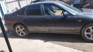 Honda Accord: 1993 г., 2 л, Механика, Бензин, Седан