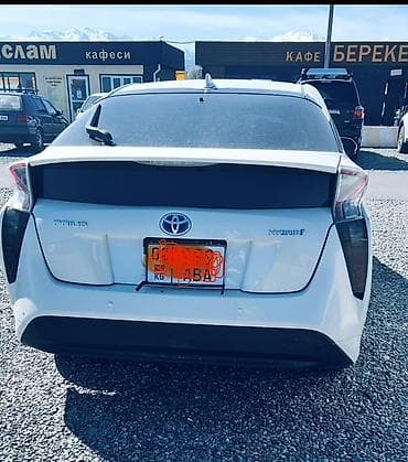 сполер: Toyota Prius: 2017 г., 1.8 л, Вариатор, Гибрид, Хэтчбэк — 3
