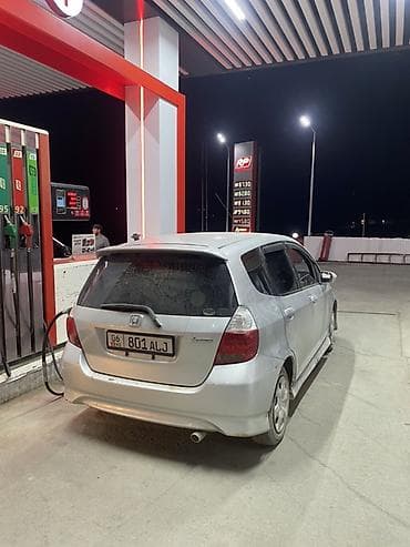 хонда степвагон 1: Honda Jazz: 2004 г., 1.5 л, Кол менен иштөөчү, Бензин, Хетчбек — 5
