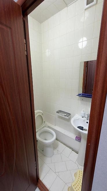 3: 3 комнаты, 62 м², 11 мкр 105 серия, 1 этаж — 8