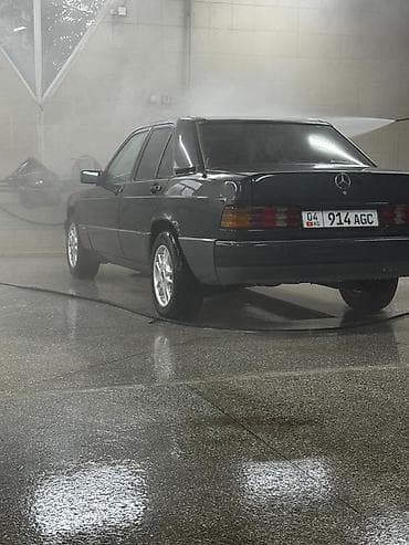 Mercedes-Benz 190: 1993 г., 2.3 л, Кол менен иштөөчү, Бензин, Седан — 4