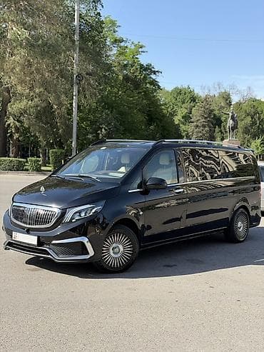 111: Mercedes-Benz V-Class: 2021 г., 2 л, Автомат, Бензин, Минивэн — 1
