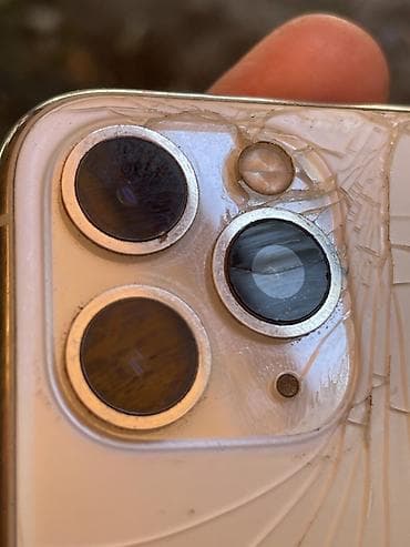 оригинальные аирподсы 1: IPhone 11 Pro, 256ГБ, белый Интересует обмен Основные — 1