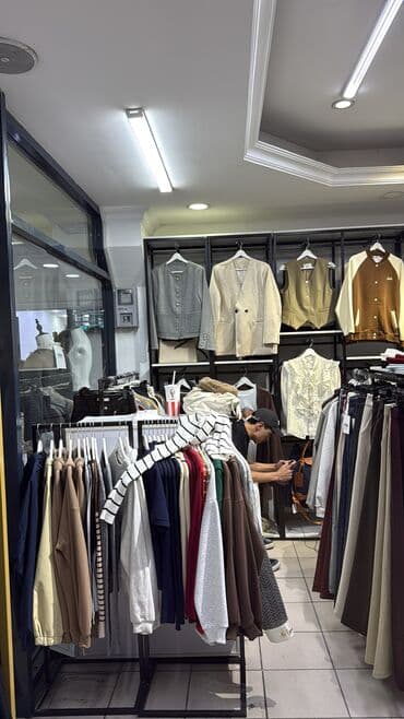 прокат мужских костюмов [возьми на прокат] бишкек фото: Сдаётся пол бутика Отличное место, хорошая проходимость. Подойдёт под — 3