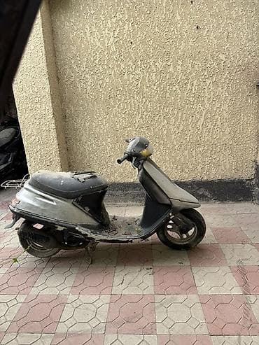 Мототехника: Тип скутера Honda, 50 куб. см, Бензин — 1