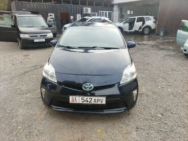 Toyota Prius: 2015 г., 1.8 л, Вариатор, Гибрид, Хэтчбэк at lalafo.kg Toyota Prius: 2015 г., 1.8 л, Вариатор, Гибрид, Хэтчбэк
