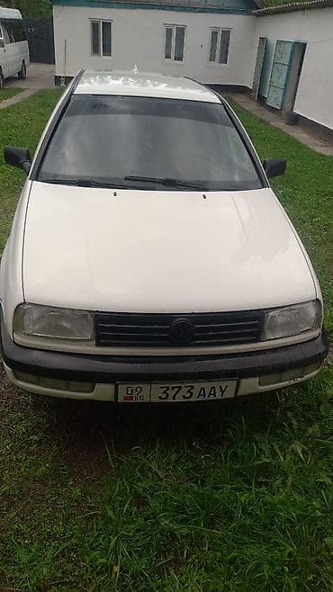 dodge chalanger: Volkswagen Vento: 1992 г., 1.8 л, Автомат, Седан — 1