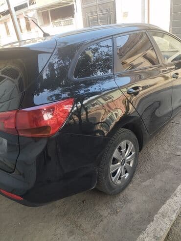 сидения на машину: Kia Ceed: 2014 г., 1.4 л, Механика, Универсал — 3