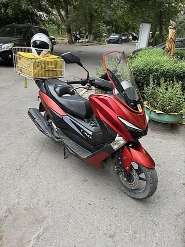 мототехника бишкек: Скутер Yamaha YMAX (красный/черный) с дооснащением под город и — 1