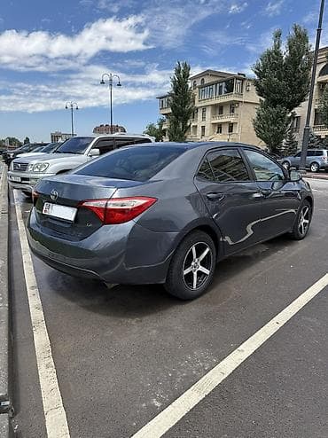 elantra 2016: Toyota Corolla: 2016 г., 1.8 л, Вариатор, Бензин, Седан — 4