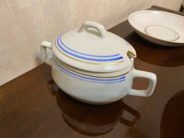 фарфоровые пасуды: Фарфоровый сервиз, Пр-во Корея. 2 тарелки для супа, 3 столовых — 9