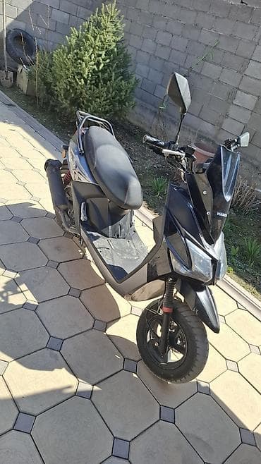 honda эндуро 250: Скутеретта 125 куб. см, Бензин — 1