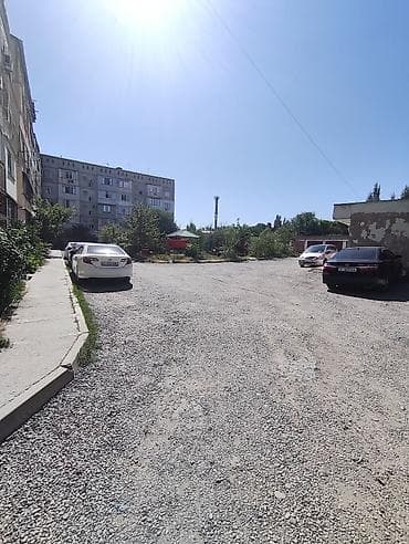 1 комната, 34 м², 105 серия, 2 этаж, Старый ремонт at lalafo.kg 1 комната, 34 м², 105 серия, 2 этаж, Старый ремонт