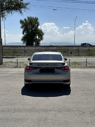 lexus es 2015: Lexus ES: 2020 г., 2.5 л, Вариатор, Гибрид, Седан — 5