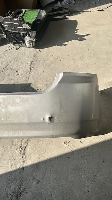 jac refine: Бампер Toyota, Б/у, Оригинал — 2