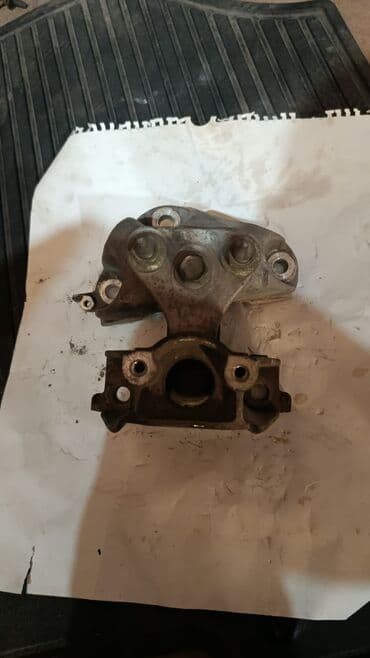 Подушка коробки передач Kia 2015 г., Б/у, Оригинал