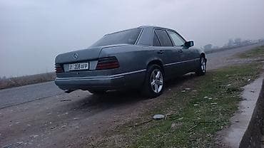 мерседес старушка: Mercedes-Benz W124: 1990 г., 2.3 л, Ручные, Бензин, Седан — 4