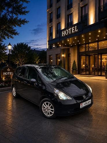Honda Fit: 2003 г., 1.3 л, Вариатор, Бензин, Хэтчбэк