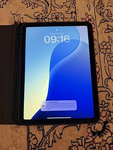 IPad Air 11" + клавиатура‑чехол с трекпадом - Модель: iPad Air (серия