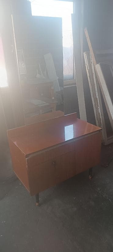 stol: Туалетный столик, С зеркалом, цвет - Коричневый, Дерево — 2