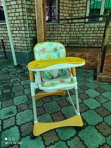 пластмас: Стульчик для кормления, Б/у, Другой бренд, Пластик, Трансформер, цвет - Желтый, Самовывоз — 3