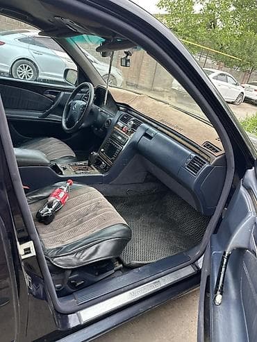 mercedes 210: Mercedes-Benz E-Class: 2001 г., 3.2 л, Автомат, Дизель, Седан — 5