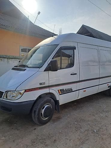 передний бампер 124 мерс: Легкий грузовик, Mercedes-Benz, Новый — 1