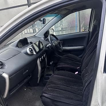 Toyota Ist: 2004 г., 1.5 л, Автомат, Бензин, Хетчбек — 7