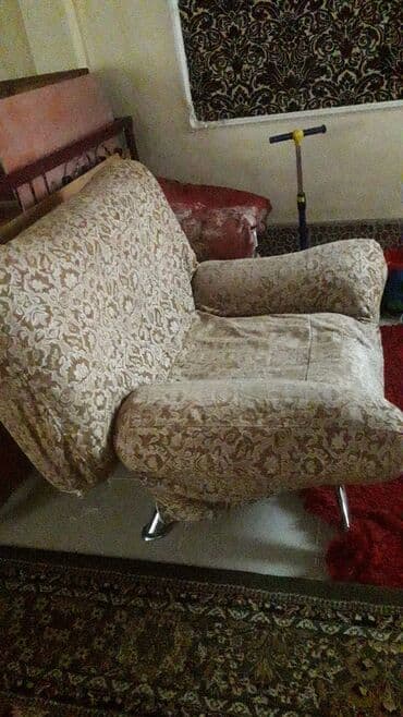 диван офисный недорого: Офисный диван, Б/у, цвет - Бежевый, Велюр — 3