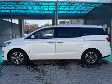 обмен на частный дом: Kia Carnival: 2018 г., 2.2 л, Типтроник, Дизель, Минивэн — 3
