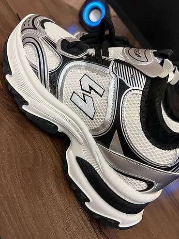 Мырзалардын бут кийими: Новая.Кроссовки в стиле dad-shoes, бело‑серебристые с черными — 4