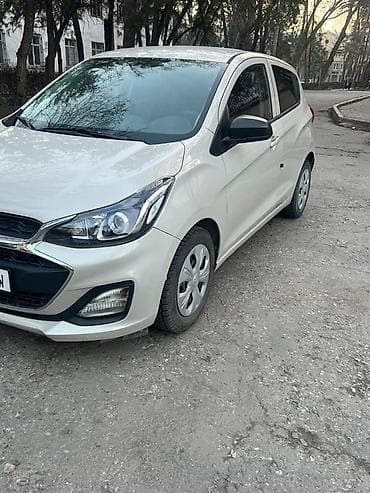 Chevrolet Spark: 2019 г., 1 л, Автомат, Бензин, Хэтчбэк