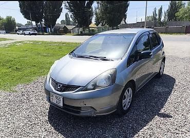 машина салон: Honda Fit: 2008 г., 1.5 л, Механика, Бензин, Хэтчбэк — 2