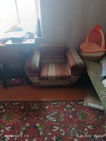 столик для кухни: Прямые диваны — 2