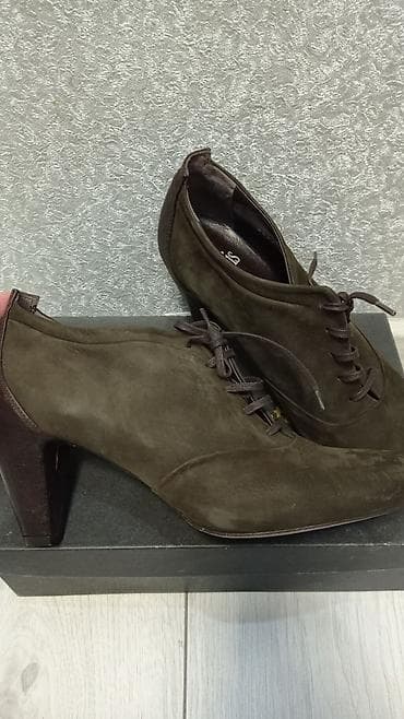 labubu бишкек: Женские ботильоны на шнуровке. - Материал: натуральная замша; задник — 2