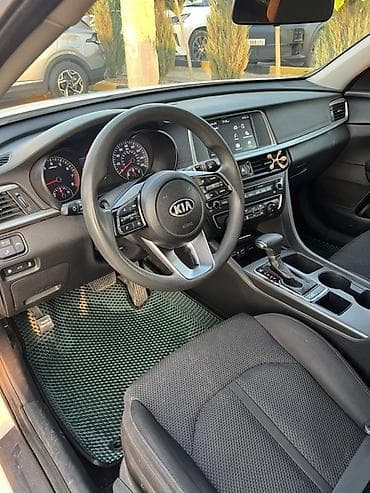smart plus: Kia Optima: 2018 г., Седан — 8