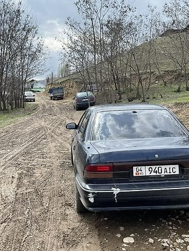 Унаа: Mitsubishi Sigma: 1992 г., 3 л, Кол менен иштөөчү, Бензин, Седан — 2