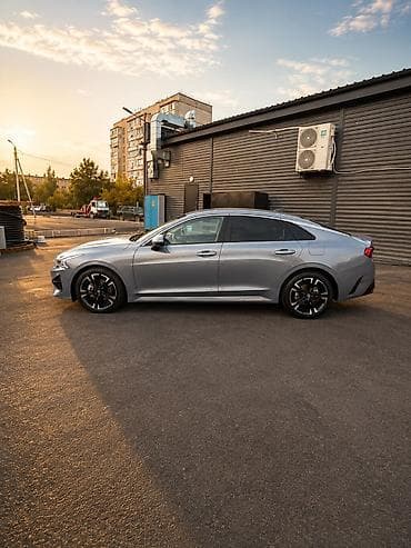 geely e5: Kia K5: 2021 г., 1.6 л, Автомат, Бензин, Седан — 2