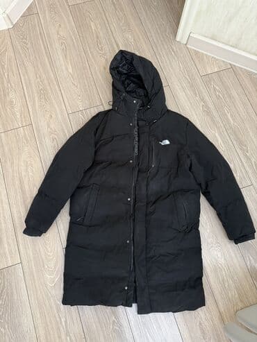 Продаю зимнюю куртку 900 сом в отличном состоянии носили недолго