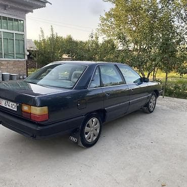 Audi 100: 1989 г., 2.3 л, Седан — 2