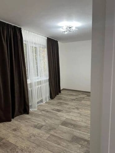 сдаю квартиру 4 микрорайон: 1 комната, 44 м², 104 серия, 1 этаж, Евроремонт — 7