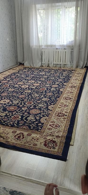 ковры для спальни: Ковер Б/у, 500 * — 1