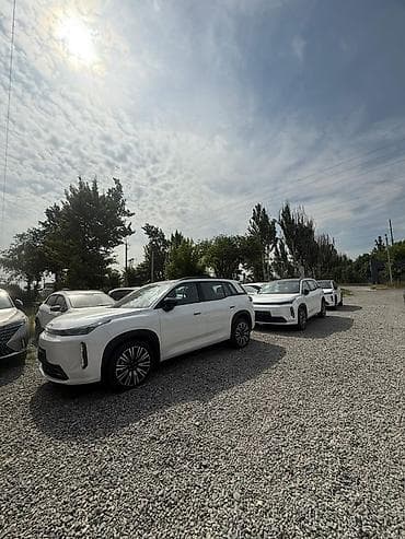 byd e3: BYD : 2026 г., Электромобиль, Кроссовер — 3