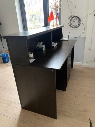 ящик для документов: Администраторская стойка/ресепшн Особенности: - Фронтальная высокая — 3