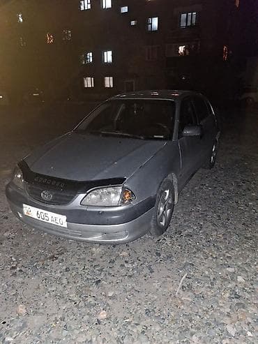 honda jaaz: Toyota Avensis: 2001 г., 1.6 л, Механика, Седан — 4