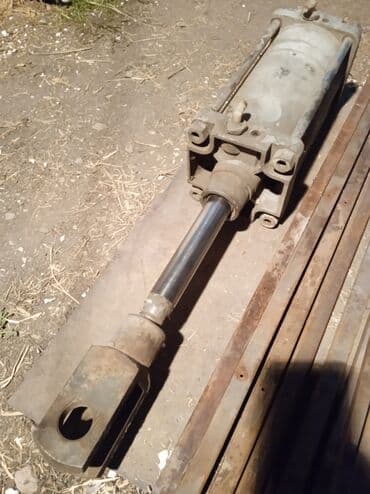 Гаражная распродажа. Смотрите все фото. Что заинтересовало пишите цену