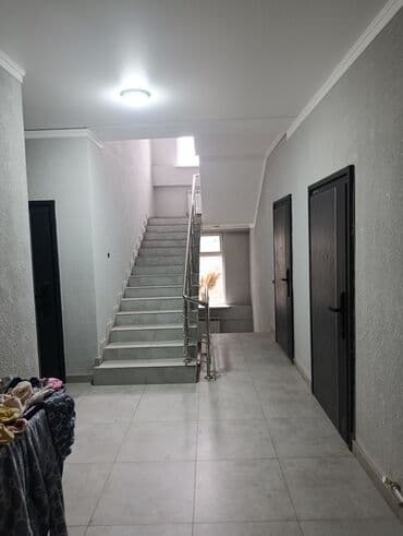 Сниму комнату: Студия в небольшом малоэтажном доме. - Планировка: комната-студия с — 2