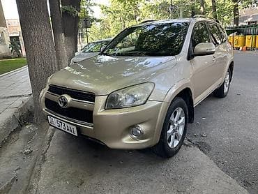 2 8: Toyota RAV4: 2010 г., 2.4 л, Автомат, Бензин, Кроссовер — 8